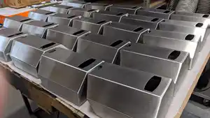 Servizi di fabbricazione della lamiera sottile di piegatura dell'acciaio al carbonio di precisione su ordinazione della società di fabbricazione dell'acciaio inossidabile della lamiera sottile