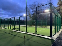 Césped Sintético Negro de 63000 Hilos para Deportes, 10-60mm, para Pistas de Pádel, Tenis, Baloncesto, Fútbol, Golf, Gimnasios, en Rollos
