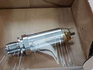 เซ็นเซอร์วัดระดับน้ำ Endress Hauser Cerabar PMP21 รุ่นคอมแพค ผลิตจากสแตนเลส 316L สำหรับระบบอัตโนมัติในอุตสาหกรรม - Product Image 2