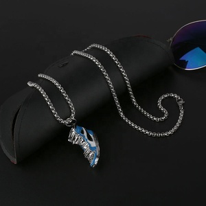 IVE-Cadena de plata IP hop de diferentes colores, collar con colgante en forma de zapato de aleación de zinc - Product Image 2