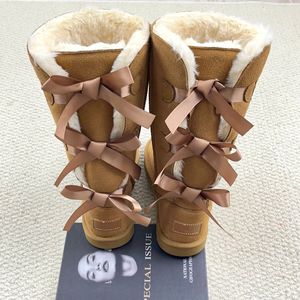 Botas de nieve impermeables de caña alta para tallas grandes, con detalle de lazo, forro de cuero genuino, forro de felpa y piel sintética, suela de EVA ligera. - Product Image 4