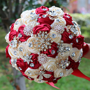 Ramo de Rosas Artificiales de Primera Calidad con Pedrería y Cinta, Color Rojo Champán, para Novia, Boda, Quinceañera, Hecho a Mano - Product Image 4