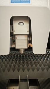 Machine de <span class=keywords><strong>découpe</strong></span> <span class=keywords><strong>laser</strong></span> CNC à fibre fabriquée <span class=keywords><strong>en</strong></span> Chine 6000*2000mm pour la <span class=keywords><strong>découpe</strong></span> de métaux <span class=keywords><strong>en</strong></span> acier - Product Image 6