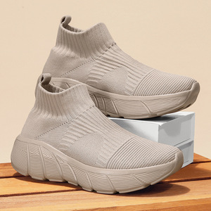 Chaussures de course souples et élastiques, baskets de marche, chaussures de tennis, rouge vif, tricotées, montantes, style chaussette, à enfiler, absorbant les chocs - Product Image 5
