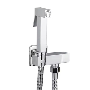 คู่หูห้องน้ำทรงสี่เหลี่ยมพร้อมปืนฉีดน้ำแรงดันสีดำ/ โครเมี่ยมด้ามจับเดี่ยว - Product Image 1