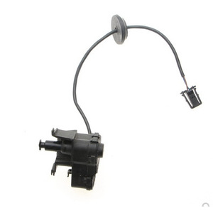 Interrupteur de bouchon de réservoir de carburant Vw Tiguan 5Nd810773A pour remplacement et réparation - Product Image 2