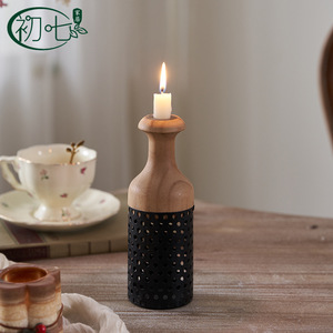 Portavelas de madera y hierro cónico para velas de bloque, decoración del hogar - Product Image 3