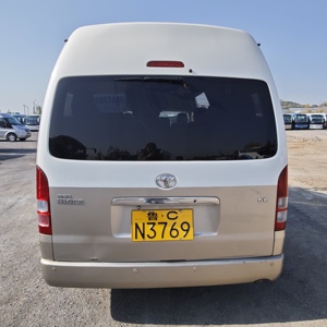 Toyota Hiace Usada, Autobús Diésel con Transmisión Automática, <span class=keywords><strong>13</strong></span> Asientos, Minibús de 10 Asientos en Venta - Product Image 5