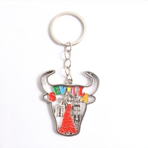 Porte-clés <span class=keywords><strong>en</strong></span> métal espagnol <span class=keywords><strong>en</strong></span> gros, transfrontalier, souvenir de la ville de Séville, petit pendentif touristique - Product Image 2