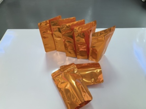 Dễ dàng sử dụng túi đóng gói khóa zip có tay cầm túi bao bì Nhựa Tùy Chỉnh có cửa sổ cho đồ ăn nhẹ - Product Image 3