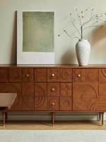 Meuble TV en bois massif de style français moderne sculpté avec tiroirs, taille et couleur personnalisables pour salon et entrée (rangement)