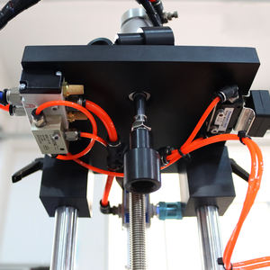 Machine manuelle de sertissage de bouteilles en verre de parfum Capsuleuse et presse <span class=keywords><strong>à</strong></span> collier Emballage Pulvérisateur aérosol Sertisseuse Équipement de pressage de capsulage - Product Image 5