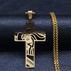 Collier avec pendentif croix jésus en acier inoxydable Accessoires pour chandail et chandail en titane polyvalent pour hommes et femmes - Product Image 6