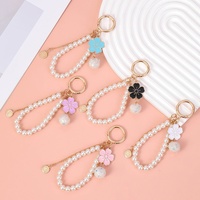 Gantungan Kunci Gelang Mutiara Modis dengan Pesona Bunga Enamel, Manik Kristal, Cincin Kunci Emas untuk Aksesori Tas Tangan Wanita.