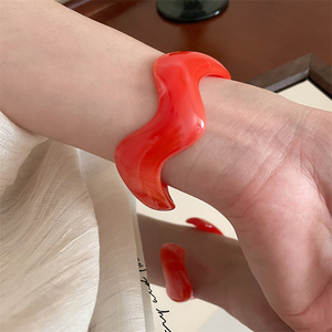 11 màu sắc thời trang sóng bất thường mở Acrylic cô gái Vòng đeo tay nhựa Vòng <span class=keywords><strong>2025</strong></span> bán buôn - Product Image 6