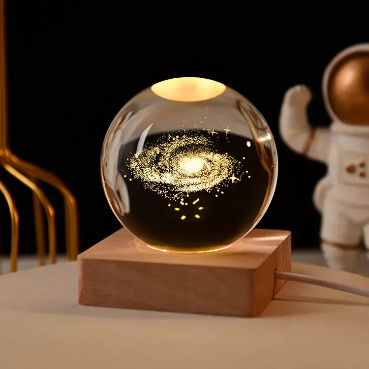 Commercio all'ingrosso luminescente cielo stellato pianeta luna 3d sfera di cristallo personalizzata piccola luce notturna proiezione luce sfera di cristallo