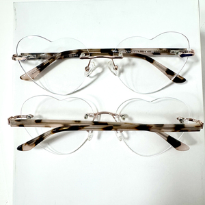 <span class=keywords><strong>Gafas</strong></span> sin montura ultraligeras <span class=keywords><strong>con</strong></span> forma de corazón para uso diario, varios estilos surtidos al por mayor para unisex - Product Image 2