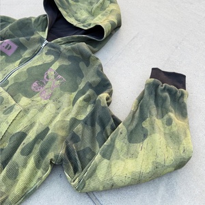 Fabricants de vêtements de Dongguan : Sweats à capuche zippés surdimensionnés épais et lourds pour hommes, sweats à capuche en tricot gaufré camouflage personnalisés - Product Image 3