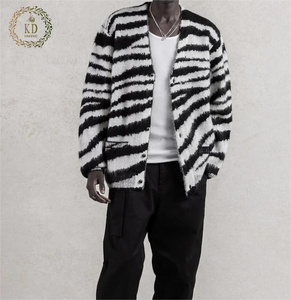 KD maglieria produttore personalizzato uomo Zebra Print Distressed Mohair maglione uomo oversize a righe invecchiato <span class=keywords><strong>Cardigan</strong></span> in maglia - Product Image 2