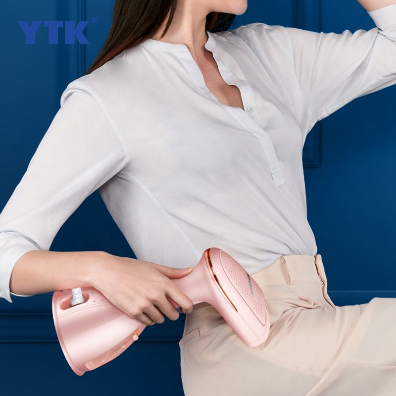 China Supplier 2021 New Powerful Electric 1500W Portable Mini Baby Girl Travel Handheld Fabric Clothes Garment Steamer For Home