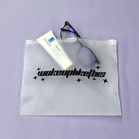 Sac en plastique de haute qualité Logo personnalisé Transparent givré PVC sac en Poly à fermeture éclair pour l'emballage de vêtements