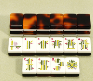 Ensemble de cartes de mahjong en acrylique moderne de luxe, personnalisé, blanc, 160 cartes, écologique, American Sunny Summer Girl - Product Image 5
