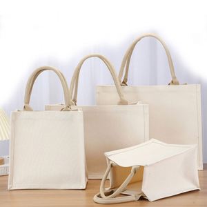 Sac de plage en toile de jute de grande taille avec poignées en coton doux pour les voyages, design personnalisé - Product Image 1