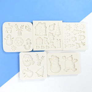 Molde de Silicona para Decoración de Pasteles de Fondant con Forma de Árbol de Navidad, Alce, Copo de Nieve y Hombre de Jengibre, Utensilios para Hornear Chocolate - Product Image 2