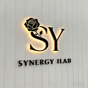 Enseigne lumineuse LED rétroéclairée, lettres en acrylique 3D avec halo métallique pour comptoir de magasin de cosmétiques, salon de beauté et présentoir de centre commercial - Product Image 2