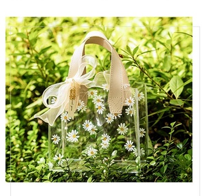 Bolsas de regalo con logotipo personalizado, bolsas de compras de <span class=keywords><strong>PVC</strong></span> transparentes con flores y Asa de PU - Product Image 6