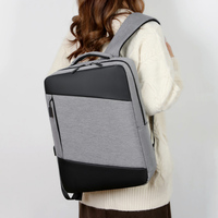 Mochila Ligera Informal para Portátil, Personalizable al por Mayor, con Múltiples Bolsillos y Puerto USB para el Trabajo Diario