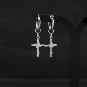 Pendientes de Cruz con Diseño Sencillo y Exclusivo 2026, de Acero Inoxidable, Estilo Lujoso y Ligero, Unisex, Joyería de Moda al por Mayor - Product Image 1