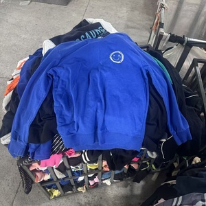 Abbigliamento Sportivo Firmato Usato da Donna All'Ingrosso, Felpe e Maglioni Usati da <span class=keywords><strong>Uomo</strong></span>, Vestiti Usati in Balle - Product Image 1