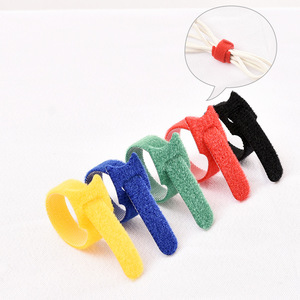Correas de Velcro Yi Xiaofan, Bridas de Nylon Reutilizables para Gestión de Cables Eléctricos, Agrupación de Cables y Uso en Prendas de Vestir - Product Image 4