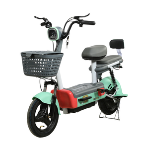 Écran LCD léger de 350W pour trottinette électrique et moteur sans balais pour les déplacements en ville parfaits pour les courts trajets et les courses en ville - Product Image 3