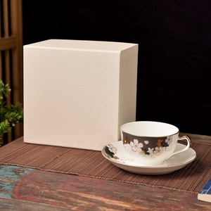 Tazas de Espresso de Porcelana con Estampado Floral Estilo Europeo, Juego de Taza y Platillo de Té Británico, Taza de Café de Cerámica Vintage de 200 ml, Portátil - Product Image 4