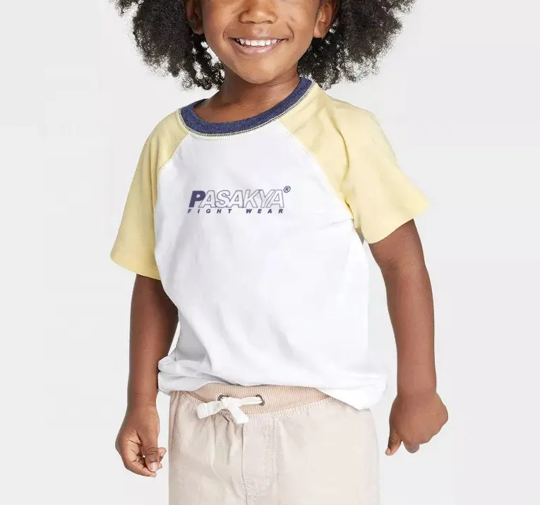 2023 बच्चों लघु आस्तीन रागलाण टी शर्ट कस्टम लोगो मुद्रण पॉलिएस्टर बच्चों बेबी लड़की लड़के टी शर्ट