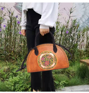 Chinese Stijl <span class=keywords><strong>Vintage</strong></span> Top Laag Koeienhuid Vrouwen Tas Knoedel Tas Uniek Handwerk Craft Craft Retro Handtas - Product Image 6