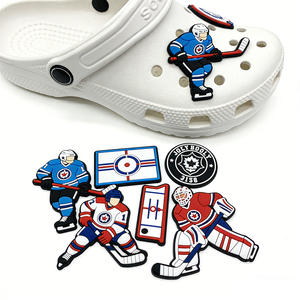 Livraison Rapide Breloques Personnalisées en PVC Souple pour Chaussures de Hockey sur Glace, Motifs de Dessins Animés pour Crocs, Badges de Logo Sportifs, Épingles, Décorations de Chaussures en Caoutchouc OEM, Cadeaux - Product Image 1