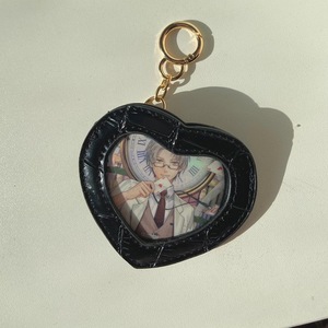 Bolso de Parches Estilo Japonés con Diseño de Corazón, Bolso Creativo con Insignias, Bolso Colgante con Insignias de Anime y Celebridades - Product Image 4