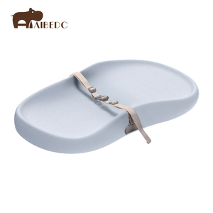 Matelas à langer portable moderne en PU de qualité supérieure, design extra large, avec ceinture de sécurité pour des départs lumineux - Product Image 3