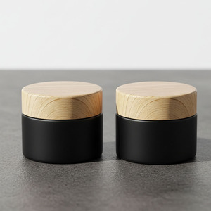 Tarro Cosmético de Vidrio Negro de Lujo en Oferta con Tapa de Madera Natural para Crema, Bálsamo, Mascarilla, Envase para Cuidado de la Piel - Product Image 2