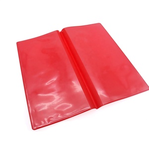 Portefeuille personnalisé en PVC pour documents d'immatriculation de <span class=keywords><strong>voiture</strong></span> avec poche pour <span class=keywords><strong>carte</strong></span> sur la couverture 18x24,9 cm plié 0,22 mm d'épaisseur certifié REACH - Product Image 4