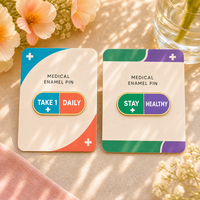 Promotion : Broches et épingles en émail sur le thème de la médecine, vente en gros, motifs pilules, badges santé, épingles de revers personnalisables avec LOGO et lettres, capsules positives