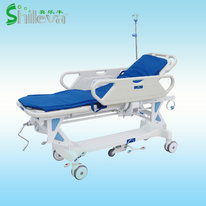Lit médical manuel Shilleva SLV-B4305 bleu avec barrière de sécurité pour usage hospitalier - Product Image 1