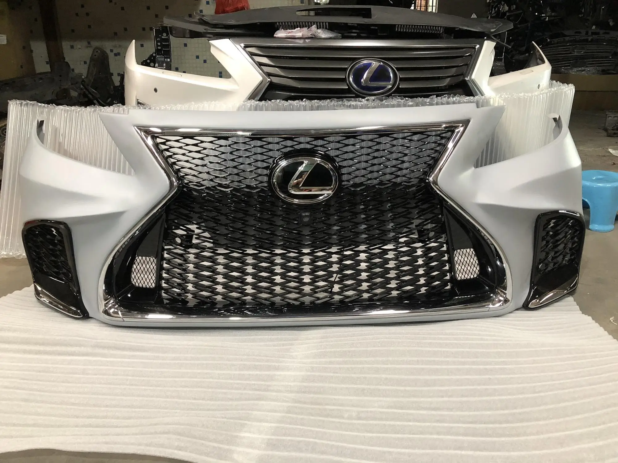 2011 lexus ls460 front bumper conversion