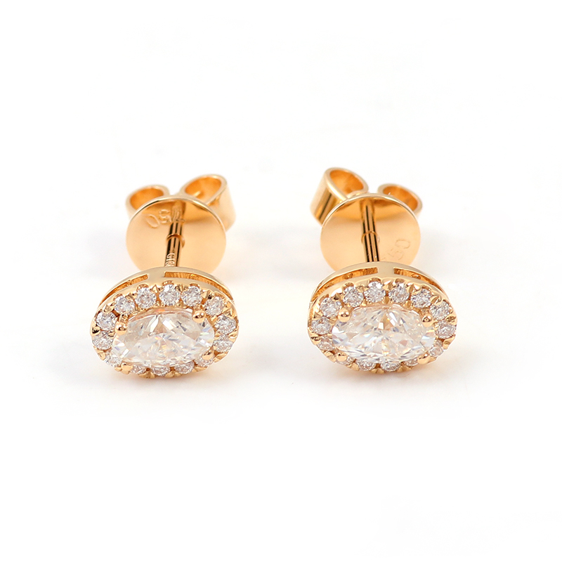 Boucles d'oreilles en or jaune 14 carats avec diamants moissanite