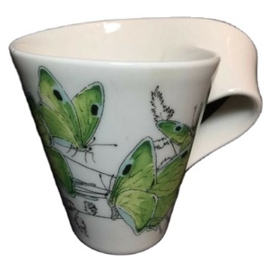 Tazza Wave farfalla e fiori Design manico curvo bordo ondulato caffè - Product Image 1