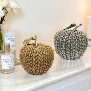 ของตกแต่งผลไม้สไตล์พื้นเมืองแบบเรซิ่นอีพ็อกซี่ย้อนยุคสำหรับเทศกาลคริสต์มาสข้ามพรมแดน เหมาะสำหรับจัดวางในห้างสรรพสินค้า - Product Image 1