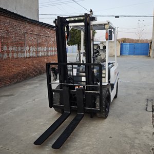 Factory Price Montacarga 2.5 Ton Gasoline Gas lpg Forklift TCM Dual Fuel FD2525 Forklift - Product Image 2